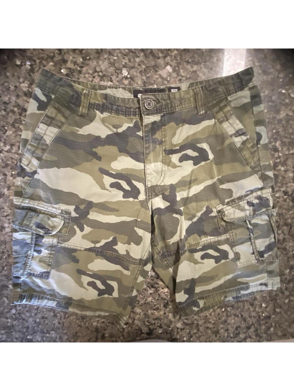 Ecko Unltd Shorts Y2K Mens 36 Green Camouflage Cargo Streetwear Baggy Ripstop